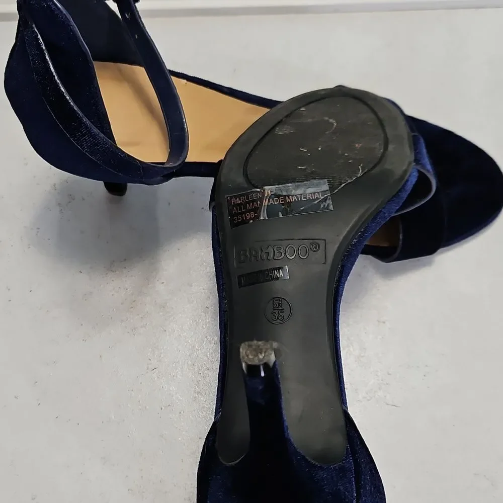 Bamboo Women's Navy Blue Velvet Harleen Heels Size 5.5M